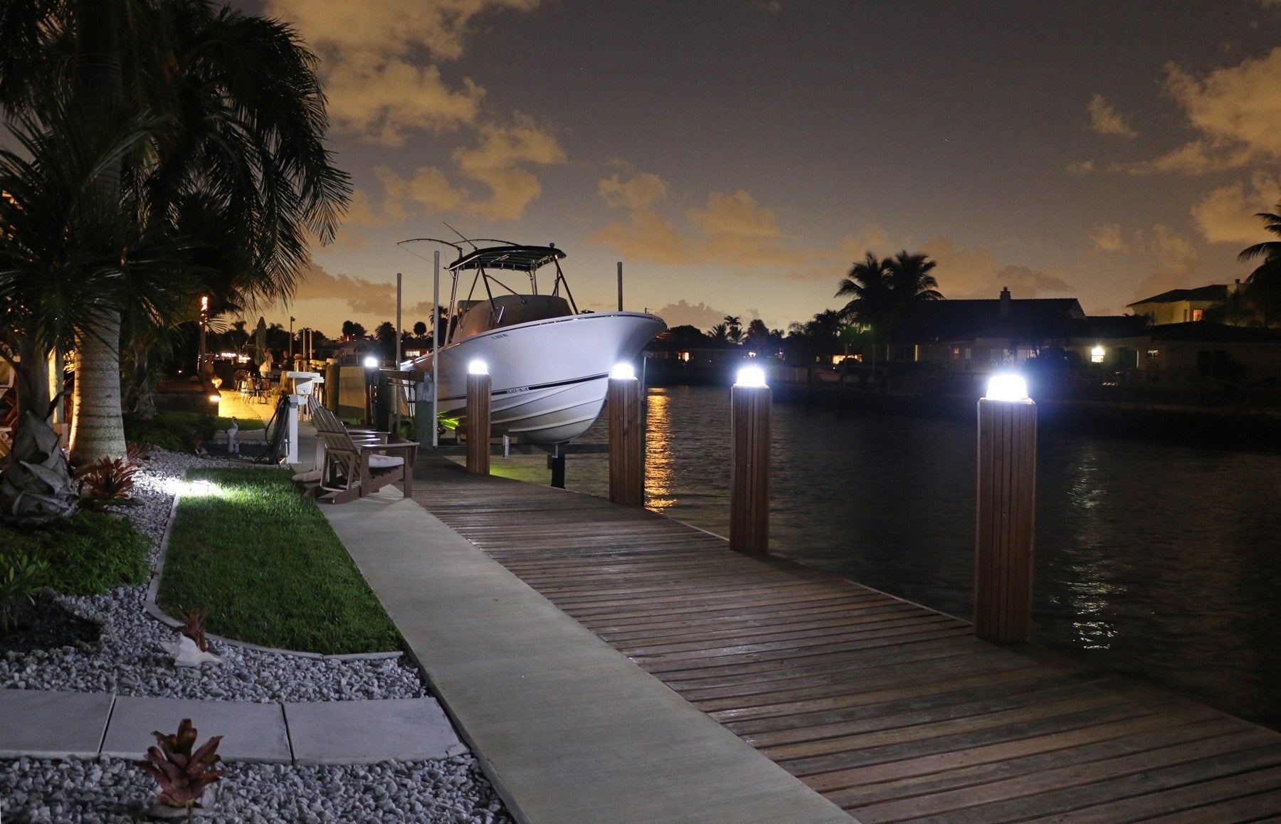 Solar Dock Lights LED - LED Solar Dock Lights