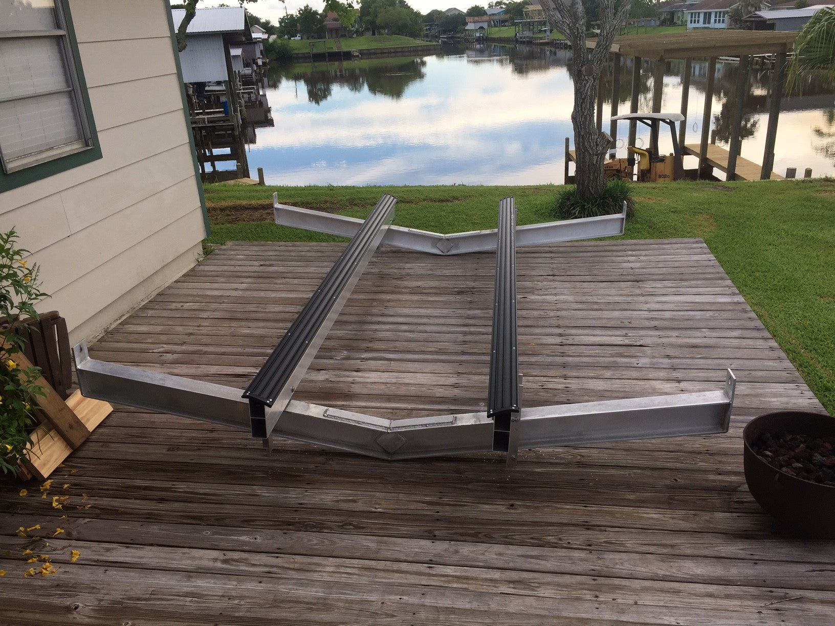 6" x 9' Aluminum V-Cradle Beam